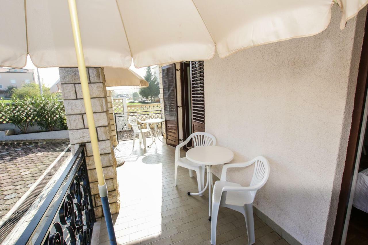 Apartmani Janja Poreč Dış mekan fotoğraf